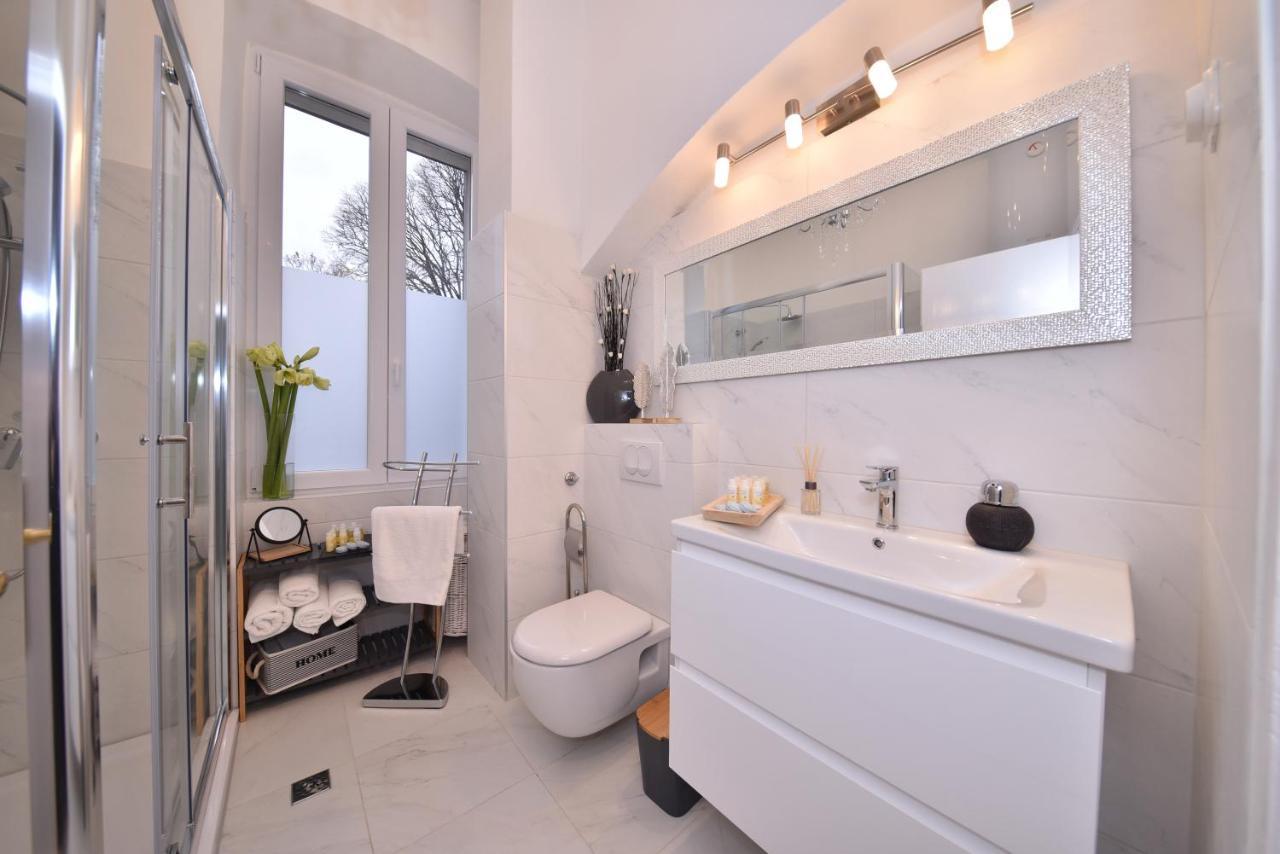 Zadar Center Beach Apartment - Directly On The Sea Extérieur photo