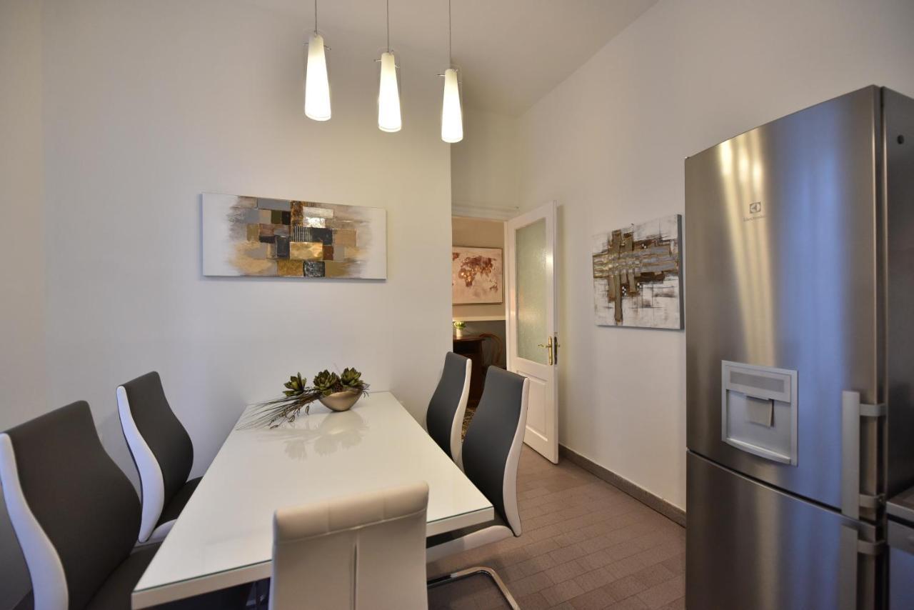 Zadar Center Beach Apartment - Directly On The Sea Extérieur photo